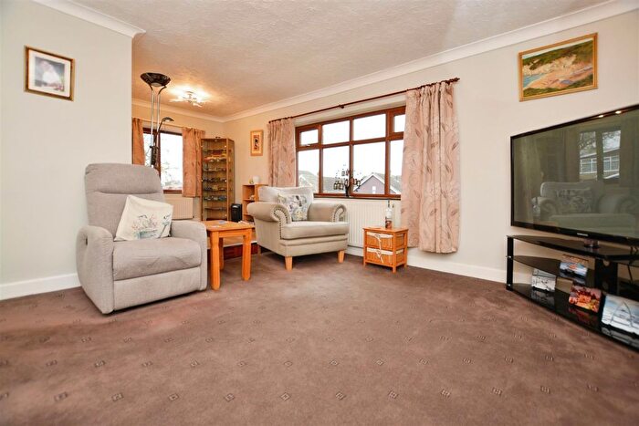 3 Bedroom Detached Bungalow For Sale In St. Andrews Avenue, Bottesford, Scunthorpe, DN17