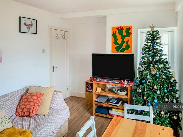 1 Bedroom Flat To Rent In Bourne Court, Bournemouth, BH2