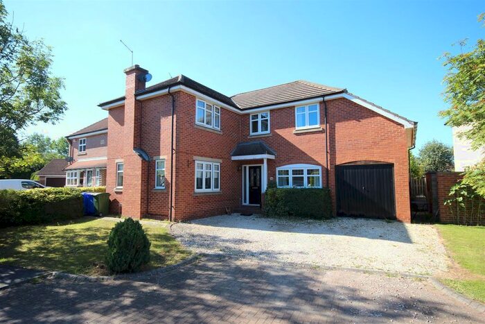 4 Bedroom Property To Rent In The Stray, South Cave, Brough, HU15