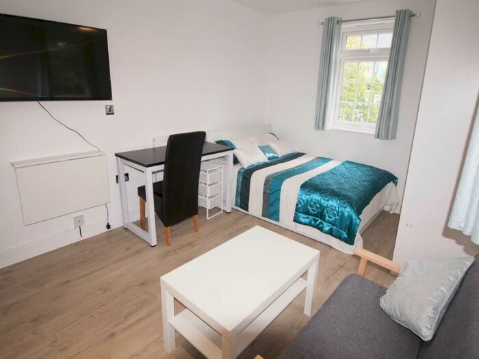 1 Bedroom House To Rent In Woodland Way, Canterbury, Kent, CT2