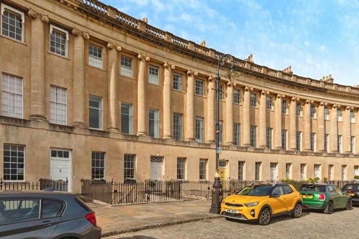 1 Bedroom Flat To Rent In Royal Crescent, Bath, BA1
