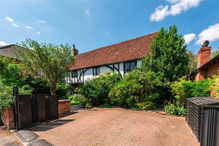 5 Bedroom Detached House For Sale In Orchard Lane, Harrold, Bedfordshire, MK43