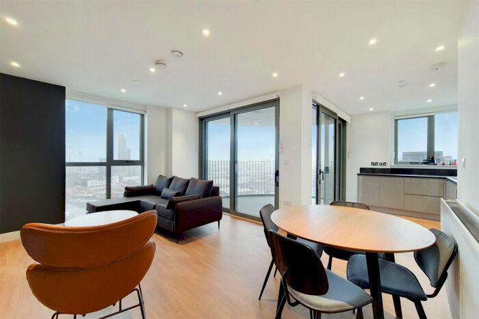 2 Bedroom Flat To Rent In Waldegrave Point, Oaklands Rise, Green Street, London, NW10