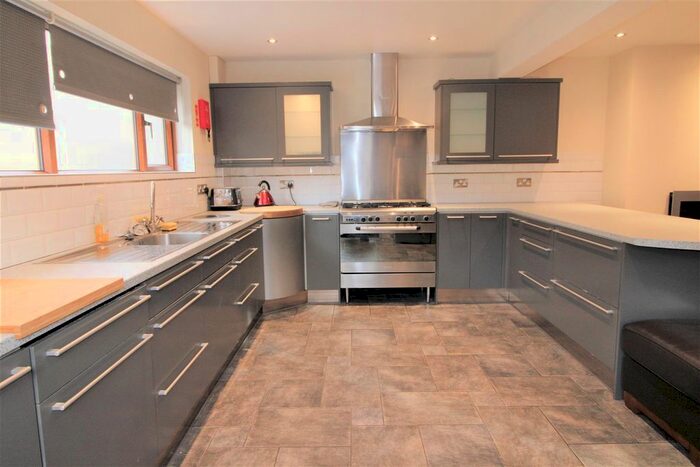 6 Bedroom Property To Rent In Bowerham Terrace, Lancaster, LA1