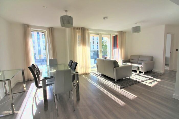 1 Bedroom Apartment To Rent In Sovereign Point, Midland Road, BA2