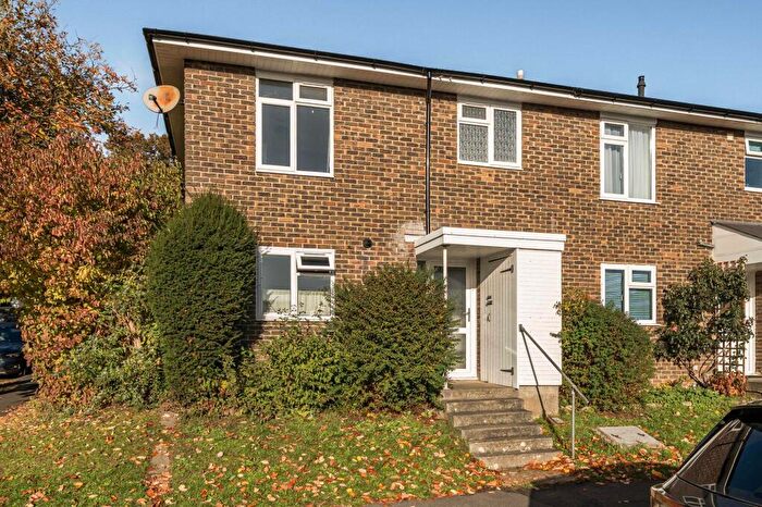 3 Bedroom End Of Terrace House For Sale In Chaundler Road, Winchester, SO23