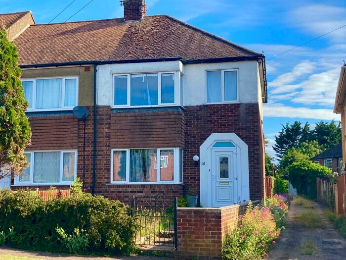 3 Bedroom Semi-Detached House To Rent In Beesley Road, Banbury, OX16