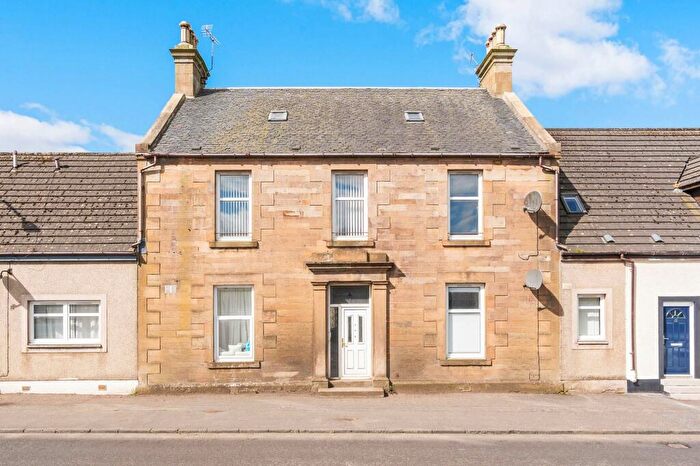 3 Bedroom Flat For Sale In Ridge Court, Longridge, EH47