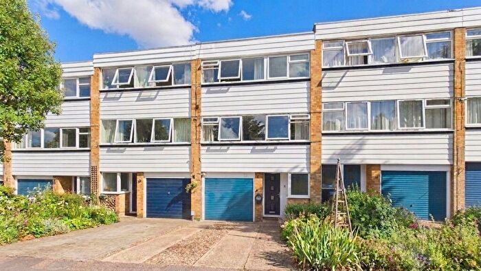 3 Bedroom Terraced House For Sale In Old Hertford Road, Hatfield, AL9