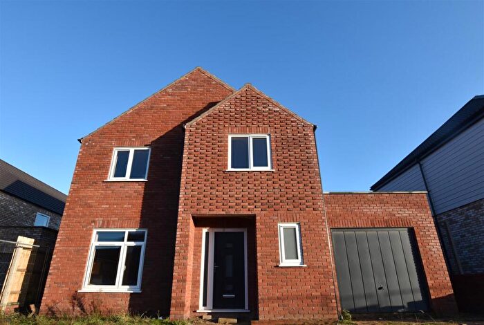 4 Bedroom Detached House For Sale In Seaview Crescent, Sheringham, NR26