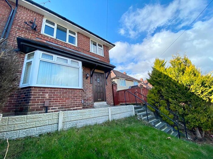 3 Bedroom House To Rent In South Farm Road, Leeds, LS9