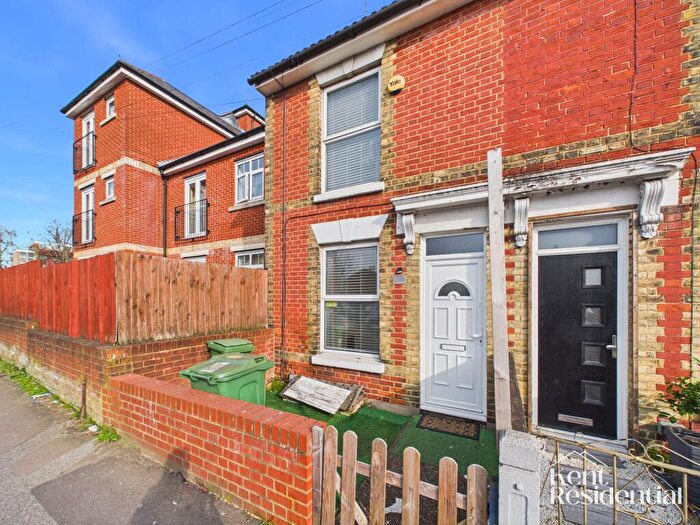 3 Bedroom End Of Terrace House For Sale In Wheeler Street, Maidstone, ME14