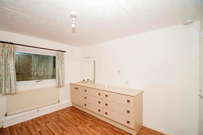 2 Bedroom Park Home For Sale In Oaklands Park, Crossways, Dorchester, DT2