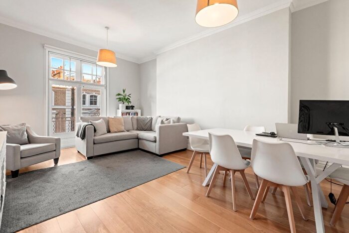 2 Bedroom Flat To Rent In Old Brompton Road, South Kensington, SW7