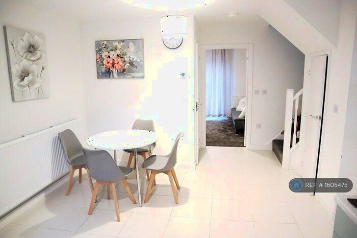 2 Bedroom Detached House To Rent In Chapel Rigg Drive, Newcastle Upon Tyne, NE15