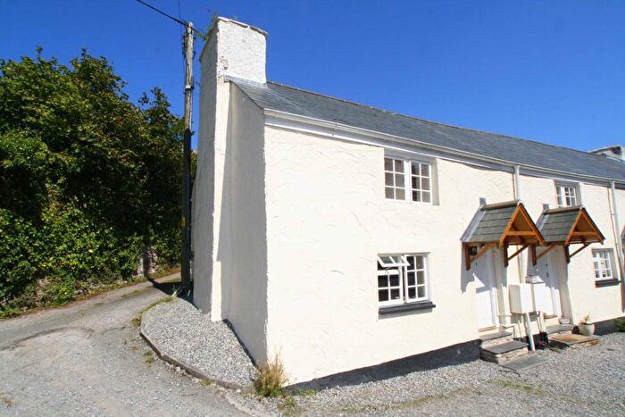 2 Bedroom End Terrace House To Rent In Arcadia Road, Elburton, PL9