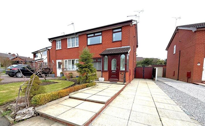 3 Bedroom Semi Detached House For Sale In Collingwood Way, Westhoughton, Bolton, BL5