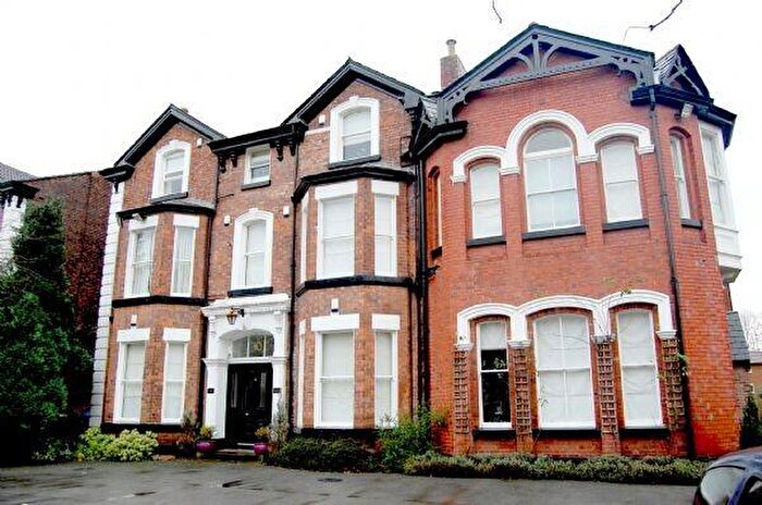 2 Bedroom Apartment To Rent In Oakley House, L17