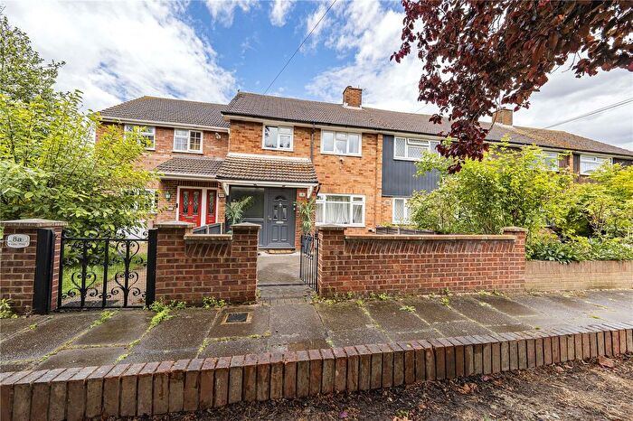 3 Bedroom Terraced House For Sale In Keats Way, Middlesex, UB7