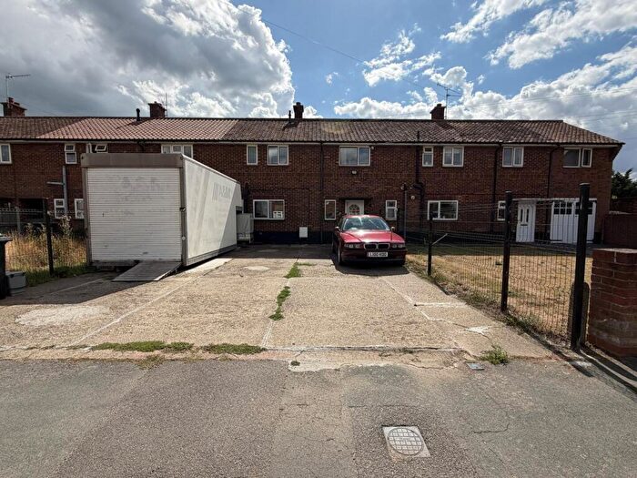 3 Bedroom Terraced House For Sale In Vicarage Road, Felixstowe, IP11