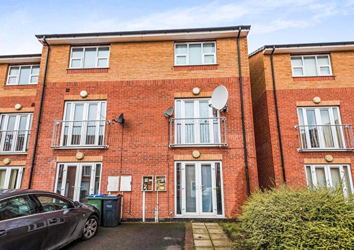 3 Bedroom House To Rent In Beaconview Road, West Bromwich, B71