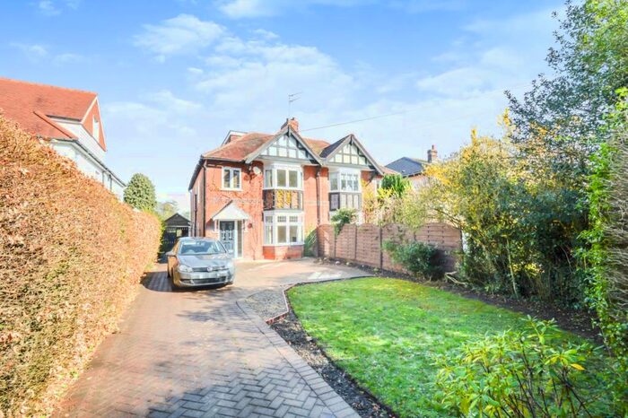 4 Bedroom Semi-Detached House To Rent In Riplingham Road, Kirk Ella, Hull, Yorkshire, HU10