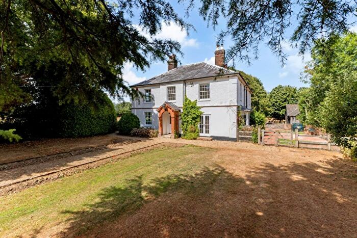 4 Bedroom Farm House To Rent In Sandridgebury Lane St. Albans, AL3