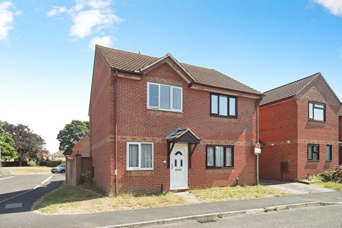 2 Bedroom Semi Detached House For Sale In Clipper Close, Bridgwater, TA6