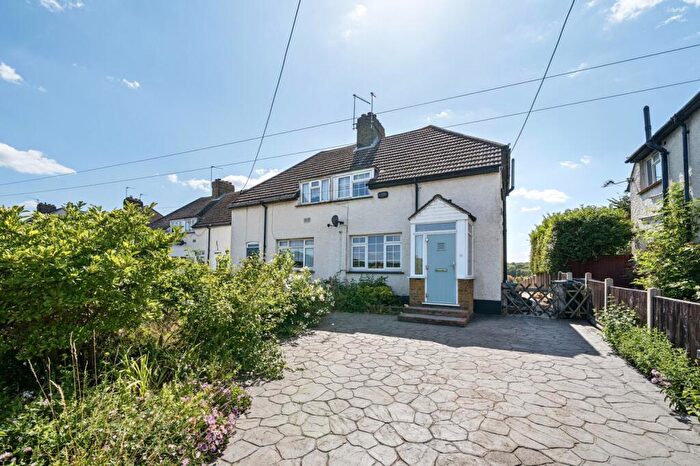 2 Bedroom Cottage To Rent In Bean Lane Bean, DA2