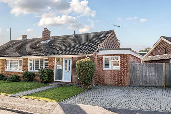 4 Bedroom Property For Sale In Stour Road, Chartham, Canterbury, CT4