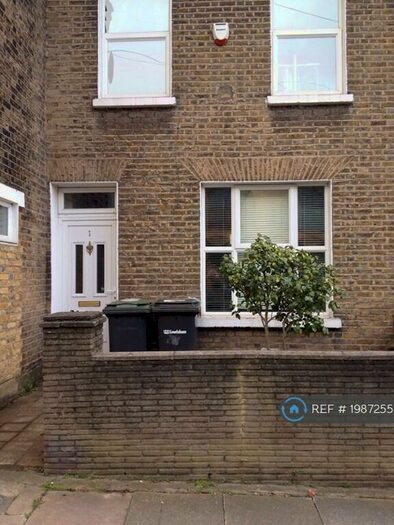2 Bedroom Terraced House To Rent In Thornford Road, London, SE13