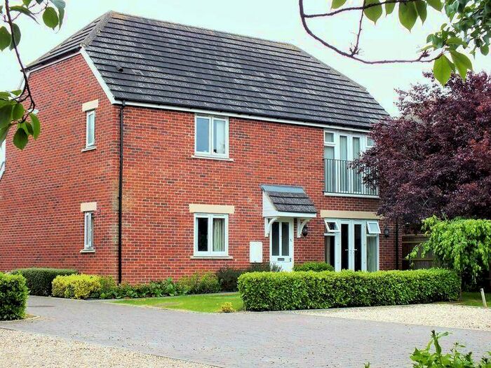 2 Bedroom Apartment To Rent In Eaton Gate, Bicester Road, Kidlington, OX5