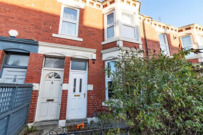 2 Bedroom Flat To Rent In Trewhitt Road, Newcastle Upon Tyne, NE6