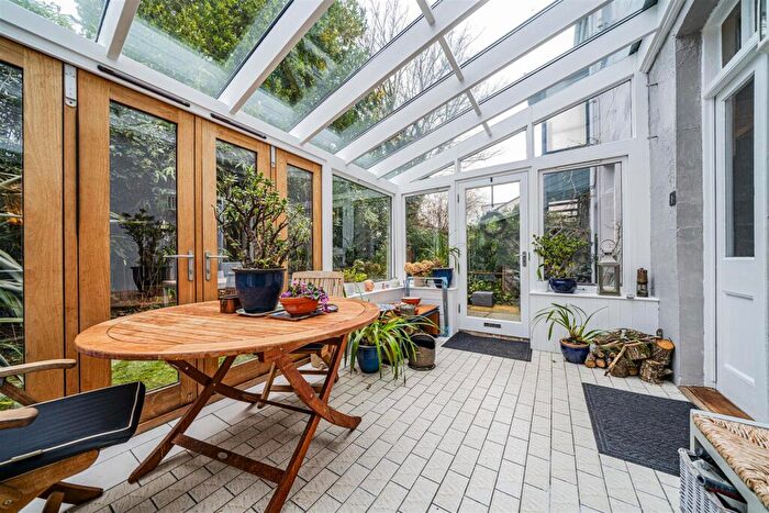 3 Bedroom Apartment For Sale In Dorchester Road, Weymouth, DT4