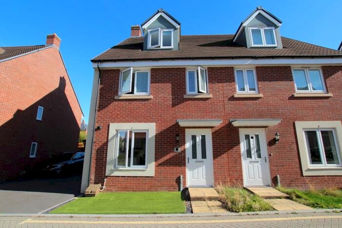 4 Bedroom Property To Rent In Henry Shute Road, Scholars Chase, BS16