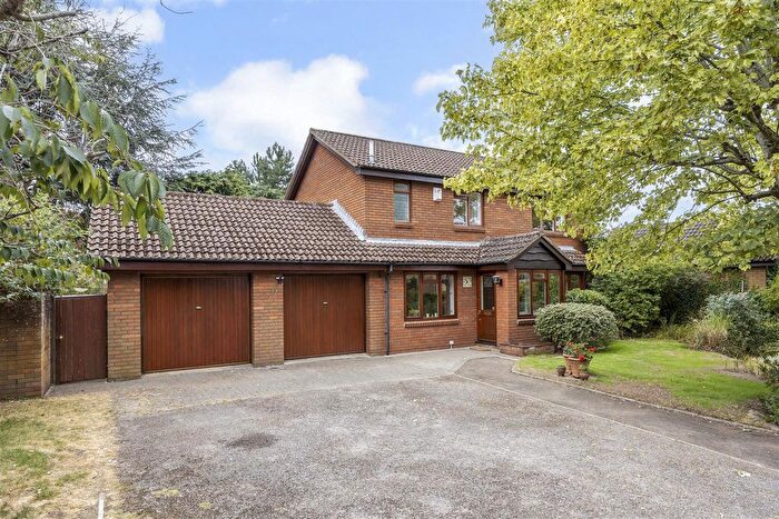 4 Bedroom Detached House For Sale In King William Drive, Cheltenham, GL53