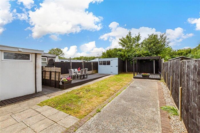 3 Bedroom Semi-detached House For Sale In Adelaide Road, Eythorne, Dover, Kent, CT15