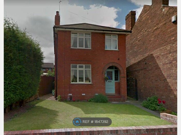 3 Bedroom Detached House To Rent In Brook Street, Dudley, DY3