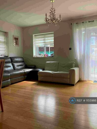 4 Bedroom Detached House To Rent In Alton Road, Croydon, CR0