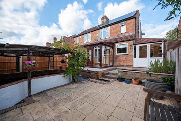 3 Bedroom Semi-Detached House For Sale In Charlbury Road, Nottingham, NG8