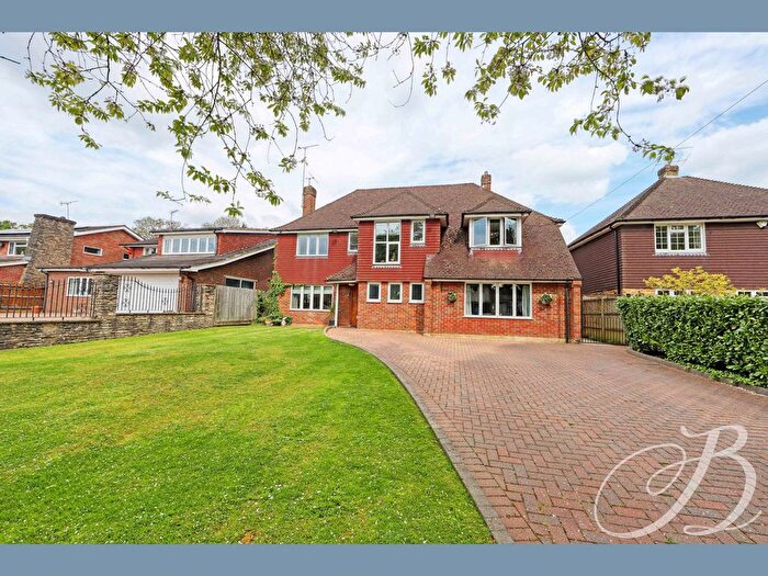 5 Bedroom Property For Sale In Chauntry Road, Maidenhead, SL6