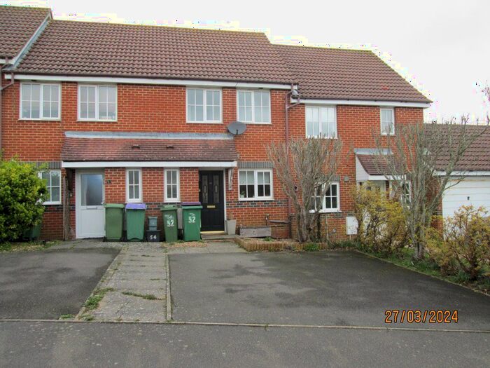 2 Bedroom Property To Rent In Mitchell Avenue, Hawkinge, Folkestone., CT18