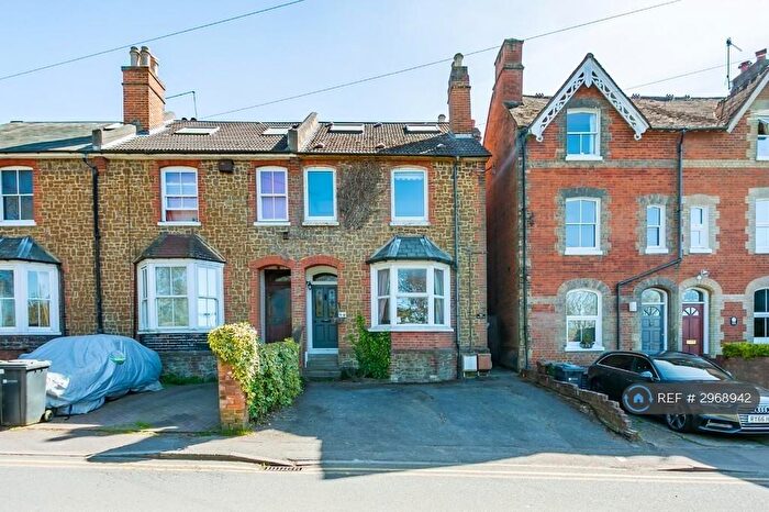 2 Bedroom Flat To Rent In Nightingale Road, Guildford, GU1
