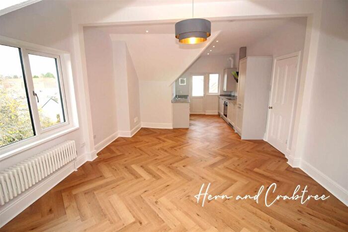 2 Bedroom Flat To Rent In Palace Road, Llandaff, Cardiff, CF5