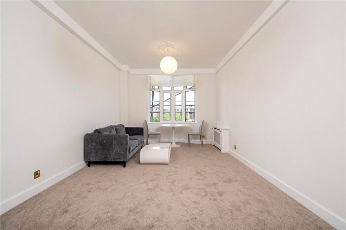 1 Bedroom Apartment To Rent In Grove End Gardens, Grove End Road, St John's Wood, London, NW8