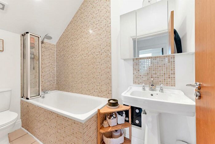 1 Bedroom Flat For Sale In London Lane, Bromley, BR1