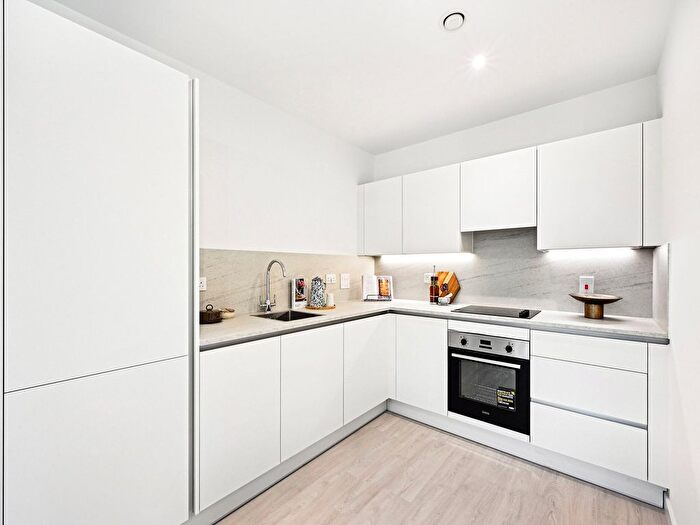 2 Bedroom Flat To Rent In Perryfield Way, Hendon, NW9