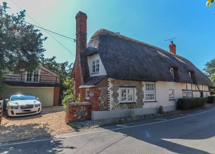 4 Bedroom Cottage For Sale In St Mary Bourne, Andover, Hampshire, SP11