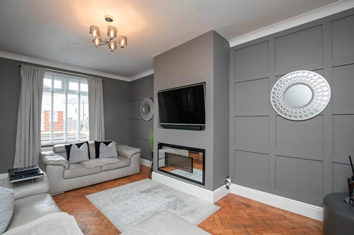 3 Bedroom Terraced House For Sale In Caeglas Avenue, Rumney, CF3