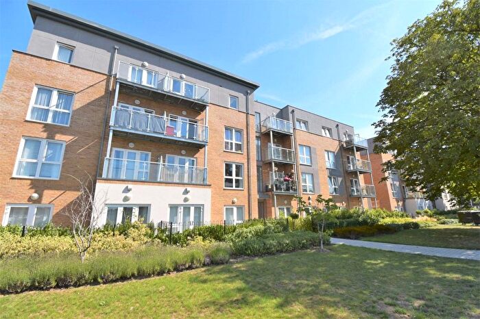 3 Bedroom Flat To Rent In Porters Way, West Drayton, UB7